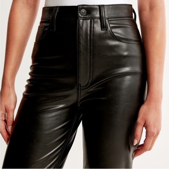 Abercrombie & Fitch Vegan Leather 90’s Straight Leg Ultra High Rise - Picture 3 of 13
